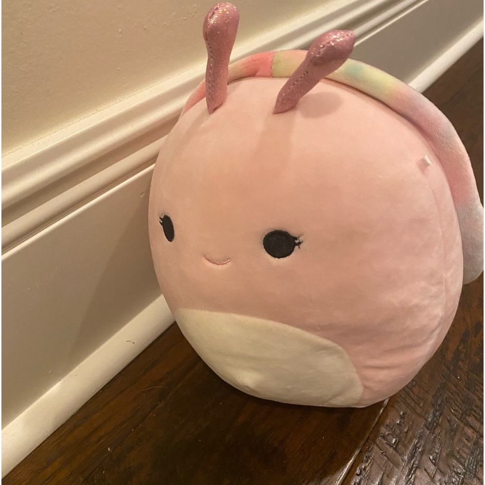 7.5” Silvina the Snail Squishmallow